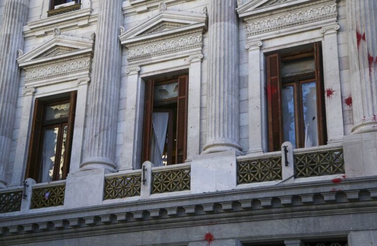 Cristina Kirchner a fondo: el Senado será querellante en la causa por el ataque