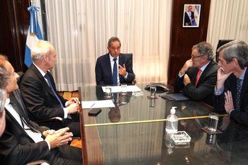 En búsqueda de controlar los precios, el Gobierno se reunió con empresarios