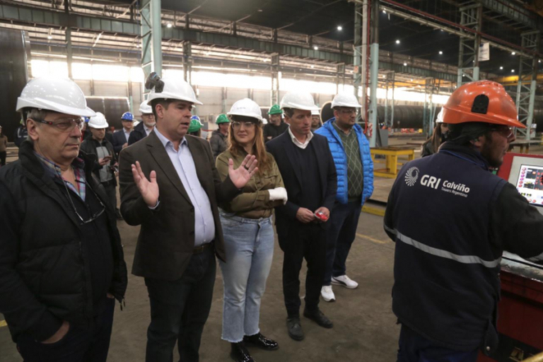 La Provincia visitó una metalúrgica que busca formar nuevos operarios