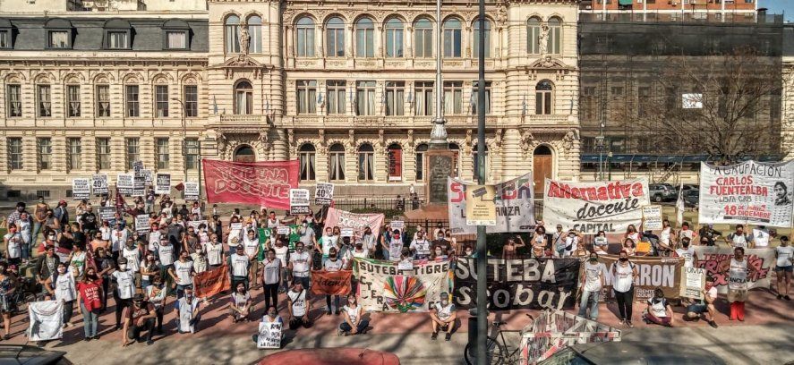 Los gremios docentes que componen el FUDB tuvieron respuestas dispares a la propuesta de Kicillof