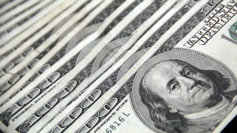 ¿A cuánto cerró el dólar el lunes 25 de octubre?