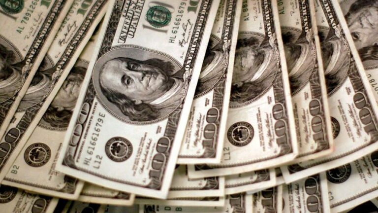 ¿A cuánto abrió el dólar hoy, martes 7 de diciembre?