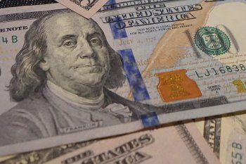 ¿a cuanto cerro el dolar este martes?