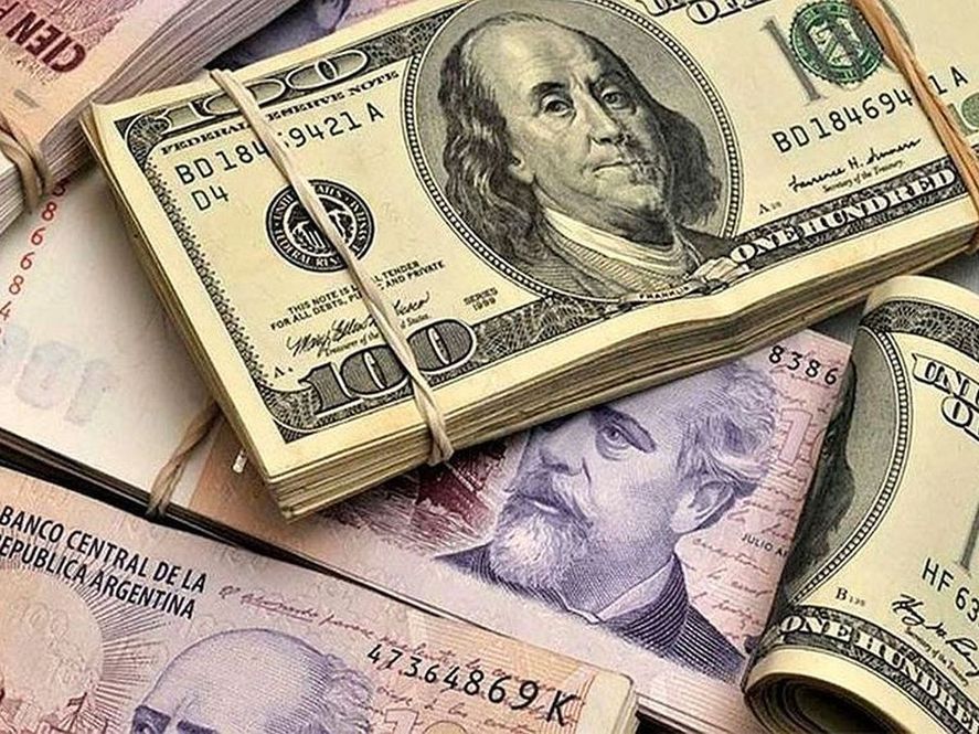 El valor del dólar oficial alcanzó hoy los $ 99,11 para la compra y $ 99,31 para la venta en el Banco Nación.
