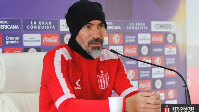 Eduardo Domínguez explicó el planteo para la goleada de Estudiantes