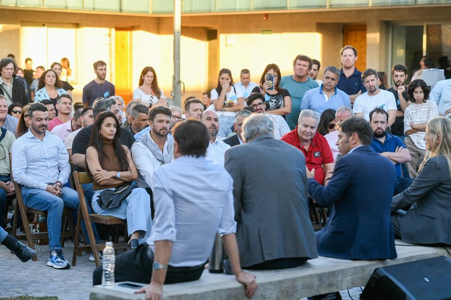 El gobernador Axel Kicillof combinó gestión con campaña y planteó algunas líneas de cómo encarar el futuro de la Provincia.