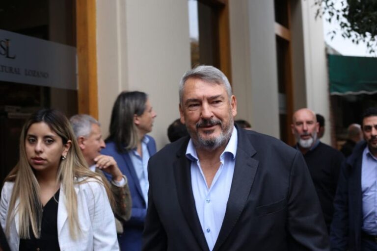 Ministro bonaerense desarma la estrategia de la oposición: “Sergio Massa no es kirchnerista”
