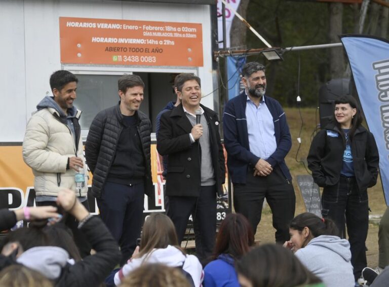 Axel Kicillof: “Hay un Estado provincial presente en todos los municipios, sean oficialistas u opositores”