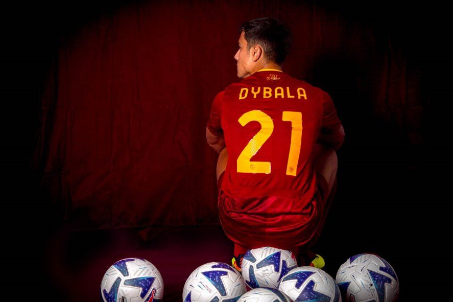La "21" de Paulo Dybala en la Roma, agotada