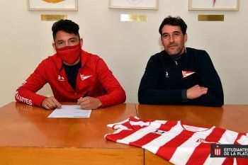 Ayala volvió a extender su contrato en Estudiantes.