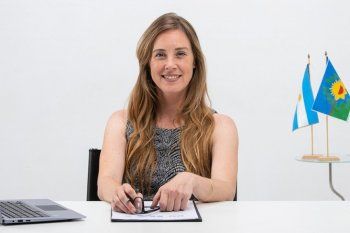 Educación: bronca contra la ministra Vila por una medida 