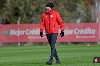 Eduardo Domínguez y el probable once de Estudiantes para medirse con Independiente por Copa Argentina