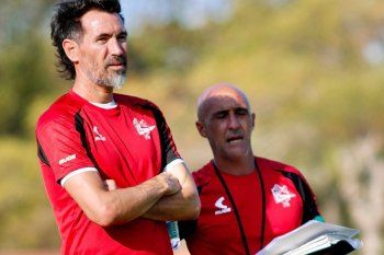 Eduardo Domínguez y su cuerpo técnico desembarcaron en Estudiantes. (Foto: prensa EDLP)