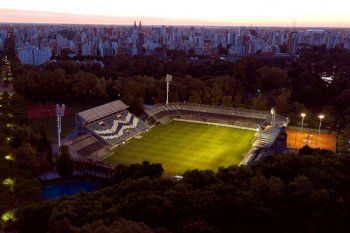 Gimnasia retoma la obra de extensión de la Platea Néstor Basile.