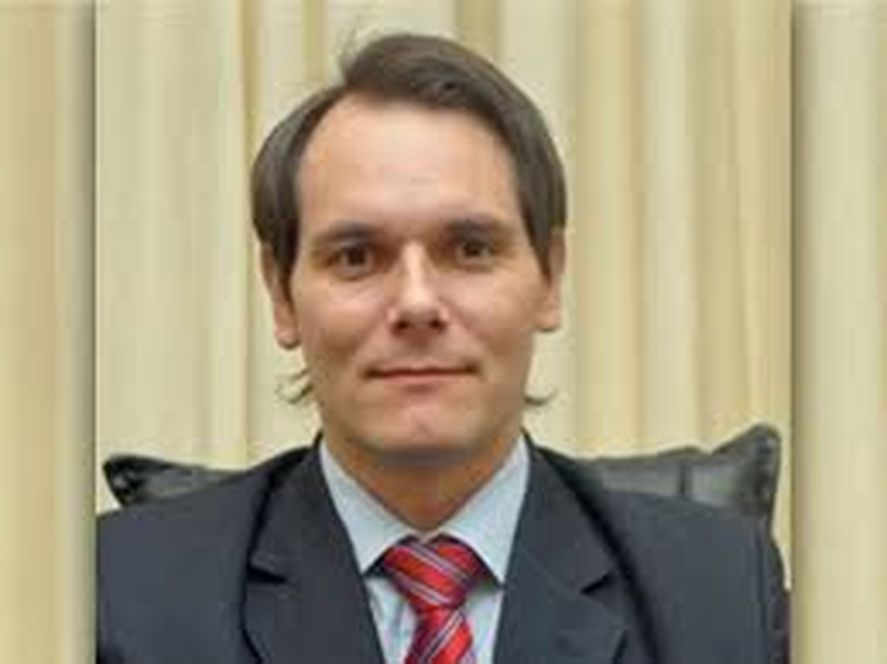 El abogado César Albarracín en entrevista con FM CIELO.