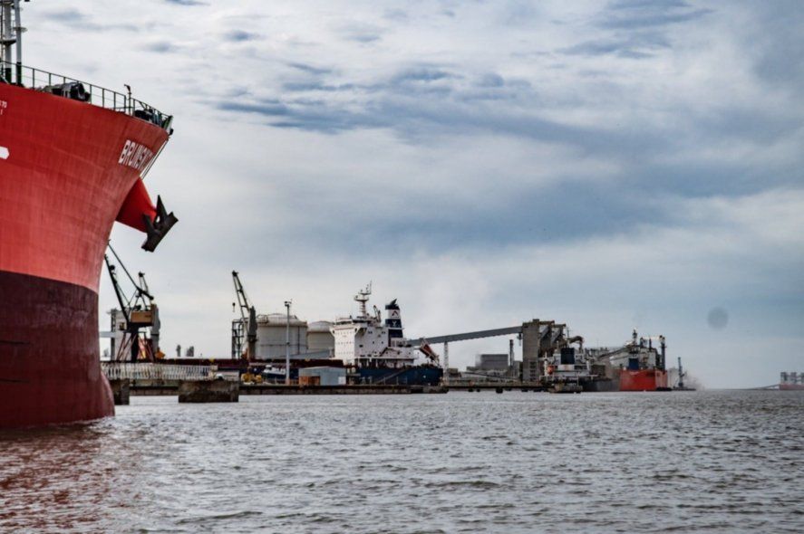 El Canal de Magdalena podría potenciar la exportación de la provincia a través del transporte fluvial y estar en manos del Estado