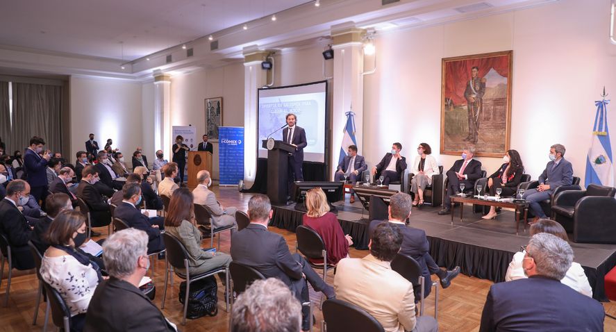 El canciller Santiago Cafiero definió como prioridad estimular las exportaciones de las provincias argentinas
