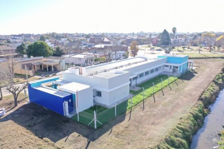 Axel Kicillof volvió al interior para mostrar obras sanitarias