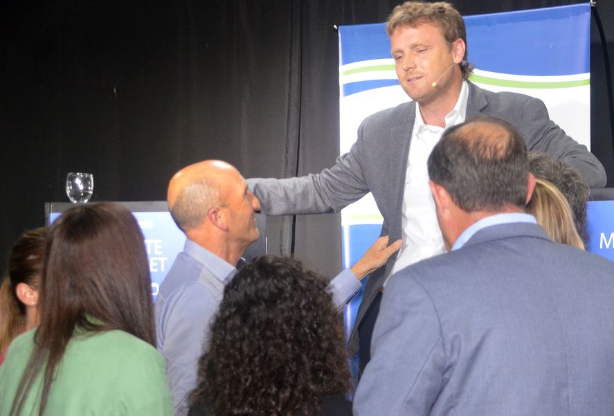 El déficit municipal y los cruces por corrupción dominaron el debate en Olavarría. La defensa de Galli y las estrategias de sus rivales de UxP, FIT y LLA.