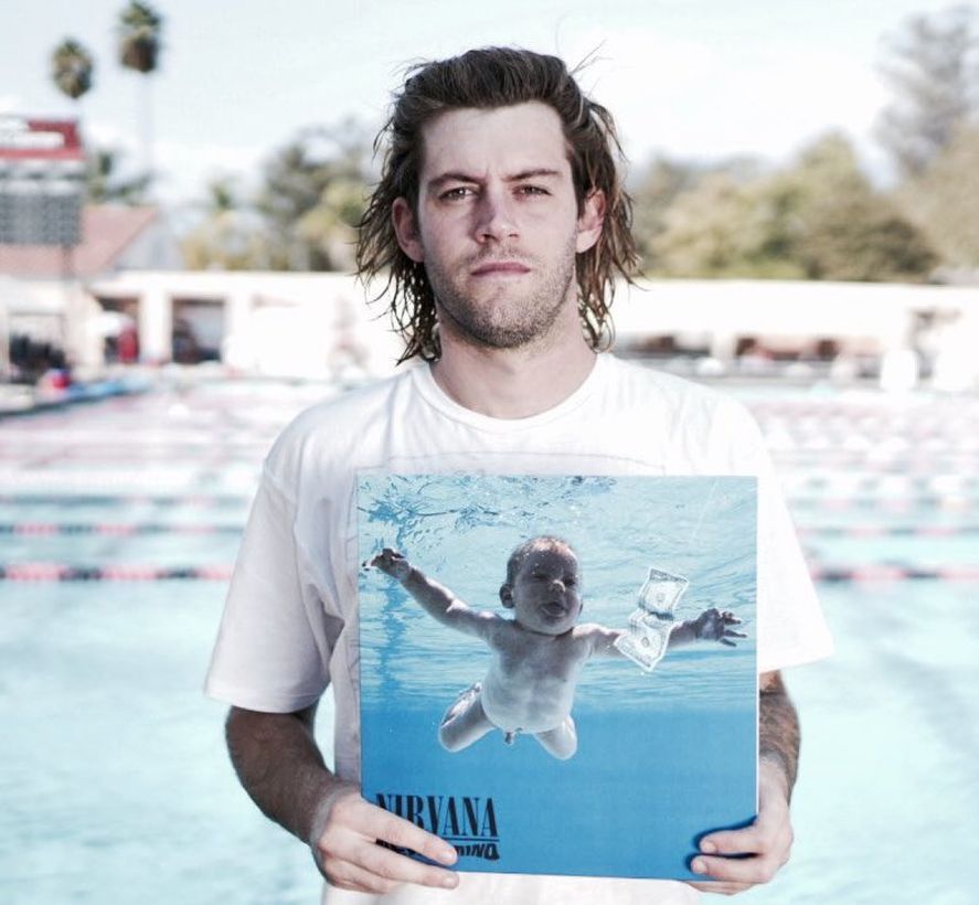 El ex bebé Spencer Elden que acusa a Nirvana de haberlo expuesto hace 30 años a pornografía infantil
