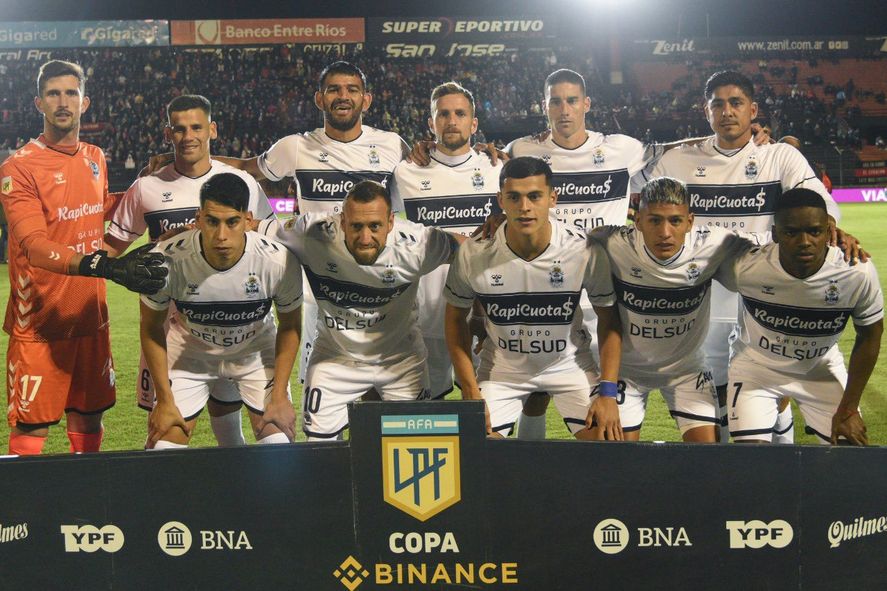 El Gimnasia de Néstor Gorosito, igualó una marca que tenia el equipo del Indio Ortiz.