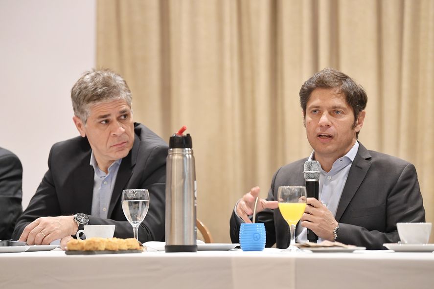 El gobernador bonaerense Axel Kicillof participó de un encuentro con empresarios petroleros. “Estamos comprometidos con la generación de riqueza” dijo. El gobernador bonaerense Axel Kicillof participó de un encuentro con empresarios petroleros. “Estamos comprometidos con la generación de riqueza” dijo.