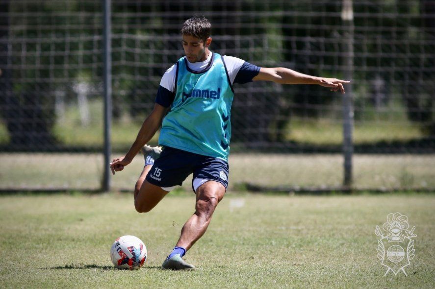 Emanuel Cecchini entrenando en Gimnasia