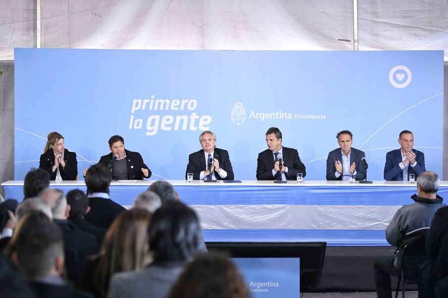 En Cañuelas, Axel Kicillof participó del acto de relanzamiento de obras en la Ruta 3 junto a Alberto Fernández.