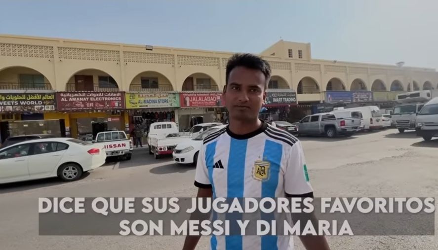 En la zona que el influencer Mauro Albarracín definió como González Catar, por cierta similitud al conurbano bonaerense, existen también hinchas de Argentina de las comunidades de la India y Bangladesh