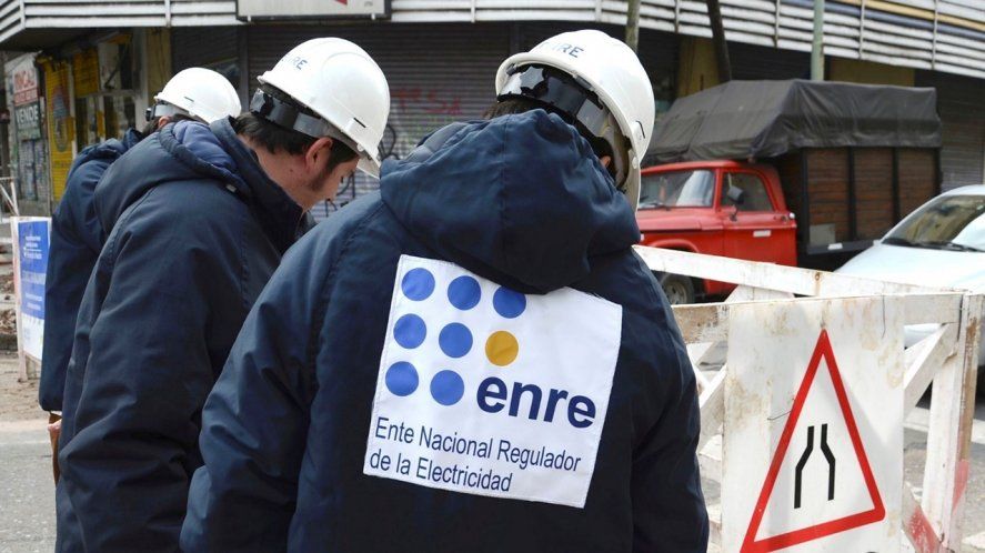 El Enre sancionó a Edenor y Edesur