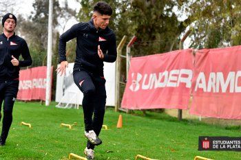 estudiantes regresa a city bell luego del ensayo en uno