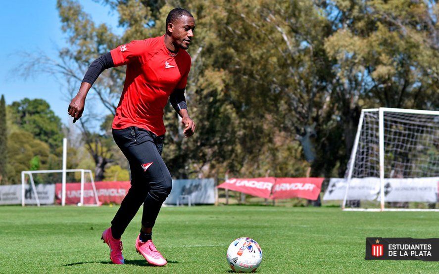 Ayoví, el autor del último gol de Estudiantes.