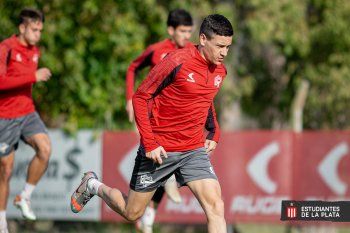 Estudiantes entrenó por la mañana en City Bell y aguarda por el partido de mañana ante Independiente.
