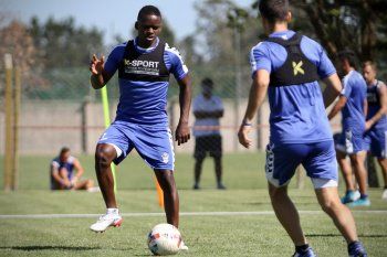 Johan Carbonero será suplente ante Atlético Tucumán.