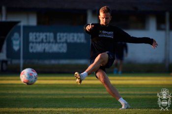 Gimnasia se prepara en Abasto con Colazo muy activo.
