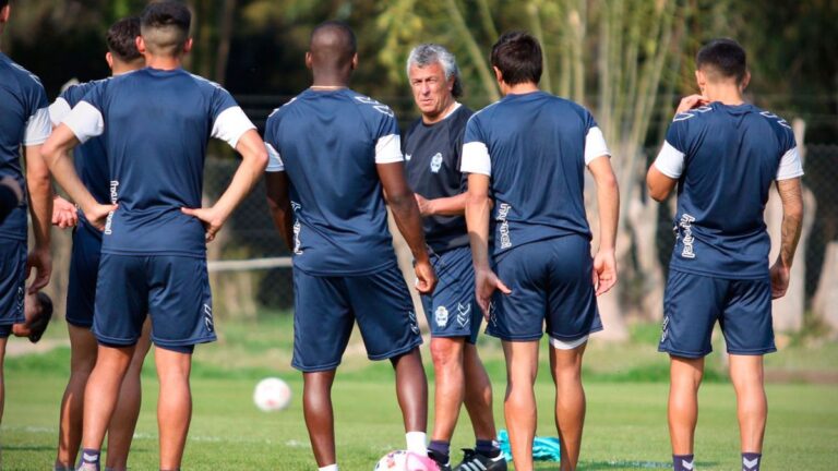 Gimnasia entrenó y Pipo no tocaría el equipo