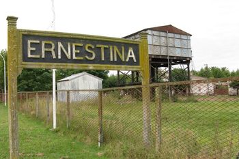 ernestina, el pueblo que espero la visita de un rey y hoy descansa en el olvido
