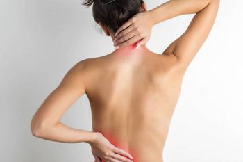 ¿Cuáles son las señales para hacer una consulta por escoliosis?