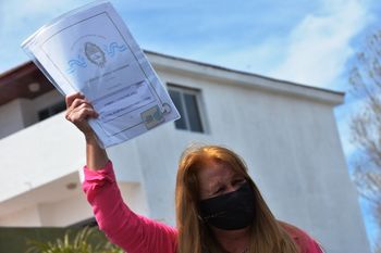 el gobierno bonaerense entrego mas de 2.500 escrituras