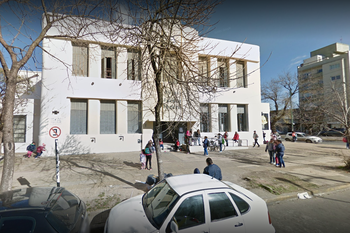 Escuela Secundaria y la búsqueda de actualizaciones.