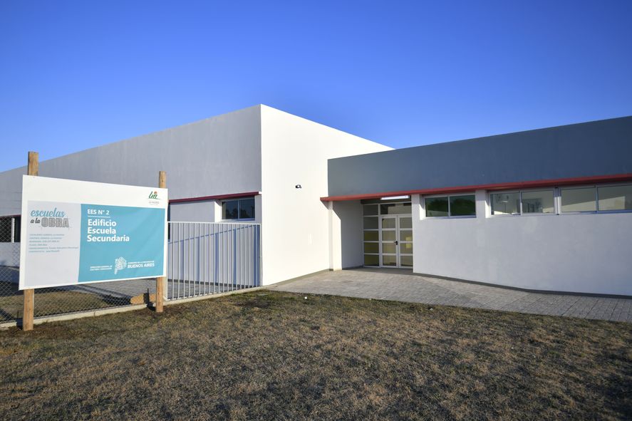 La Obra de la Escuela Secundaria 2, de La Madrid, que visitó Axel Kicillof