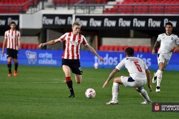 Nahuel Estévez entró ante Independiente y volvió a jugar con la camiseta de Estudiantes (Prensa EDLP)