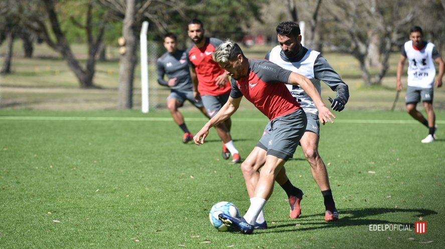 Estudiantes se medirá con Vélez el miércoles 30.