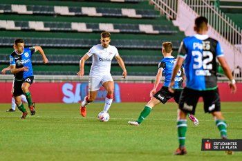 Noguera buscó ser salida para Estudiantes ante Banfield.