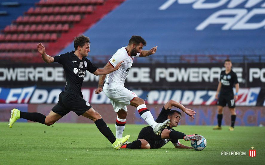 Estudiantes generó poco y nada en sus tres partidos.