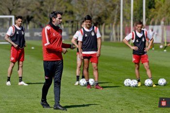 Eduardo Domínguez habló tras el empate de Estudiantes ante Boca