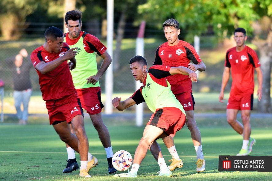 Estudiantes entrena en City Bell y define el equipo (Foto: Prensa EDLP).