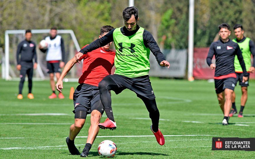 Sánchez Miño termina contrato en Estudiantes y suena en el equipo de Milito.