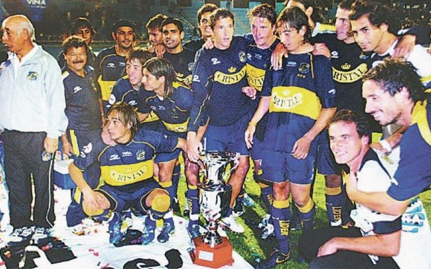 Los festejos de Everton luego de quedarse con la Copa Viña del Mar 2008 por penales.