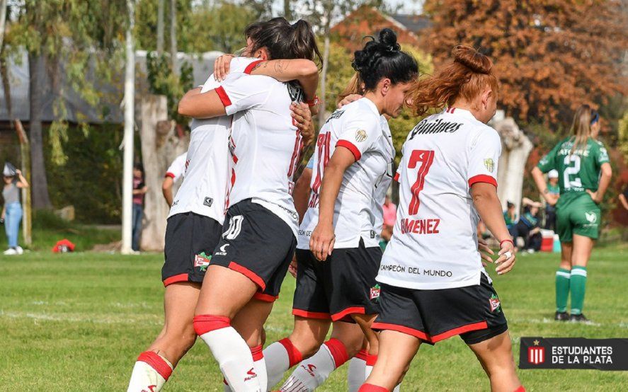 Estudiantes viene en racha en el fútbol femenino de AFA.